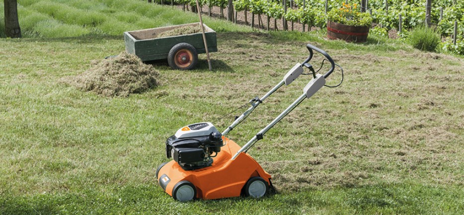 Miért és hogyan végezzük a gyepszellőztetést?